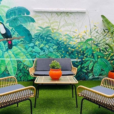 Artistic Flat Next To Ruzafa Welcome To The Jungle Valencia Eksteriør bilde