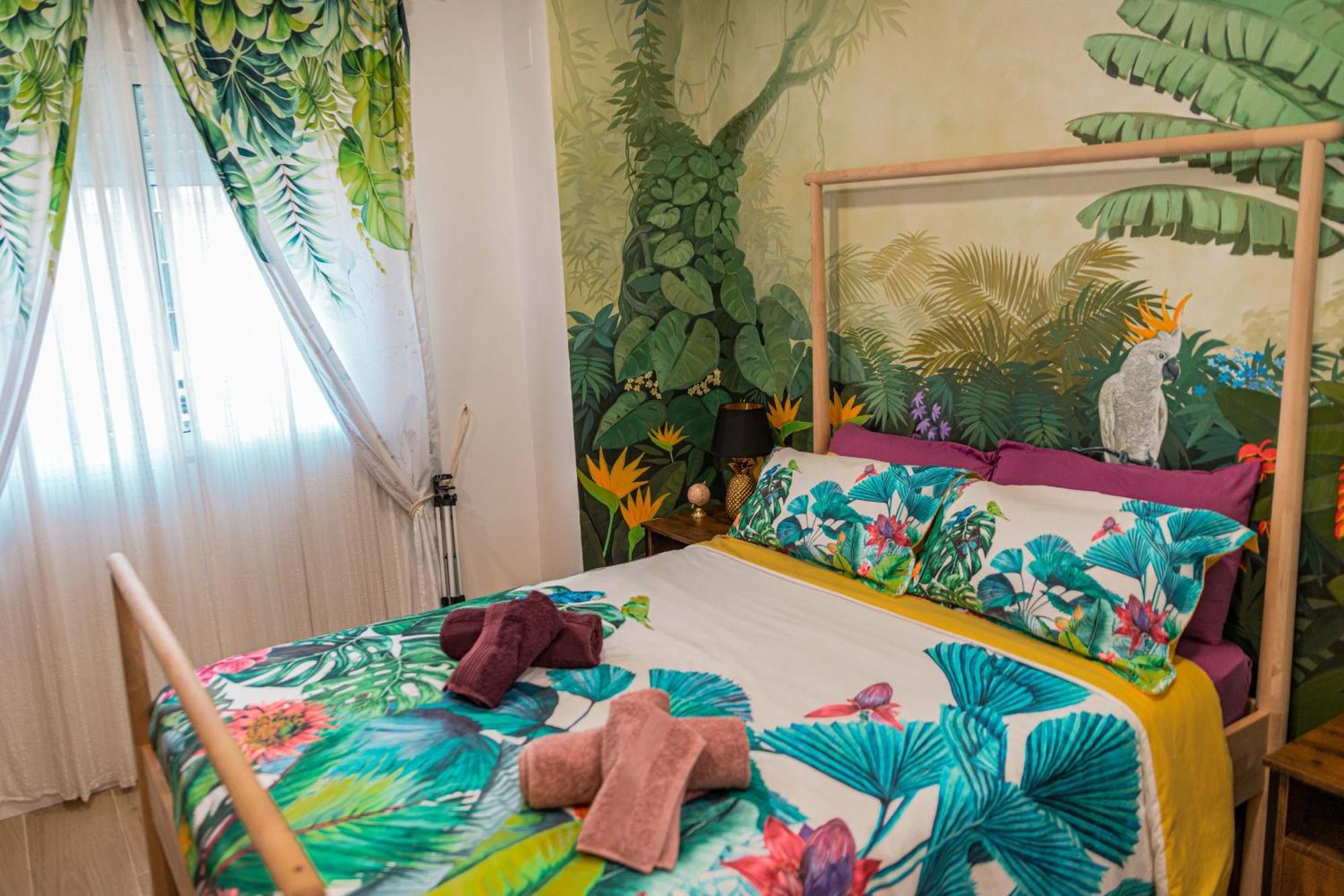Artistic Flat Next To Ruzafa Welcome To The Jungle Valencia Eksteriør bilde